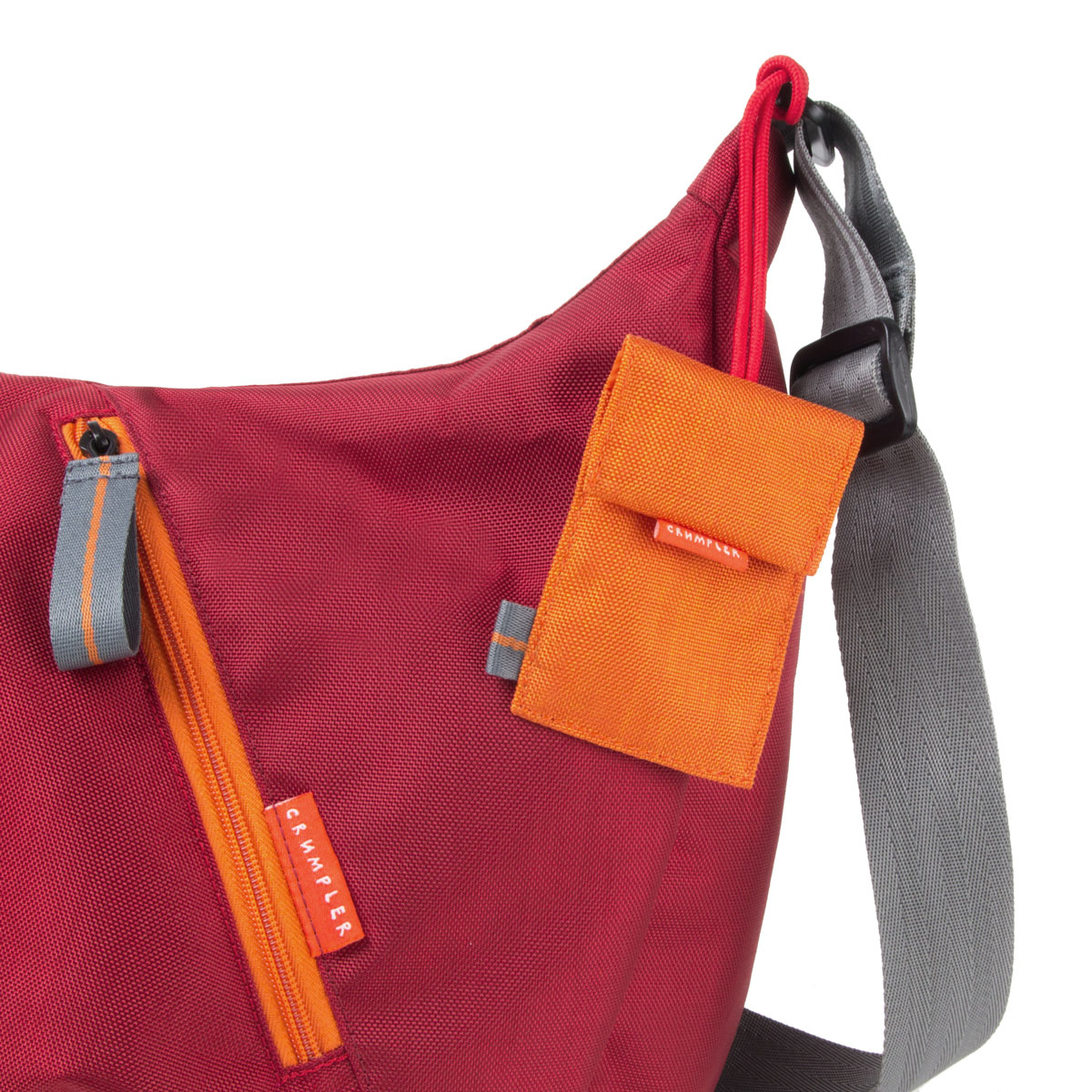 Crumpler Doozie Photo Hobo (deep red/carrot) TSE Imaging